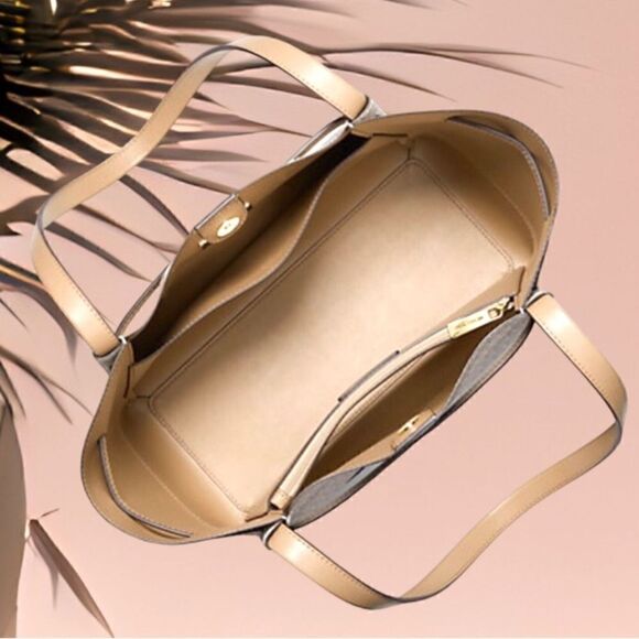 MICHAEL KORS SIGNATURE LAPTOP TOTE COLOR BLOCK AND WALLET SET - Picture 6 of 11